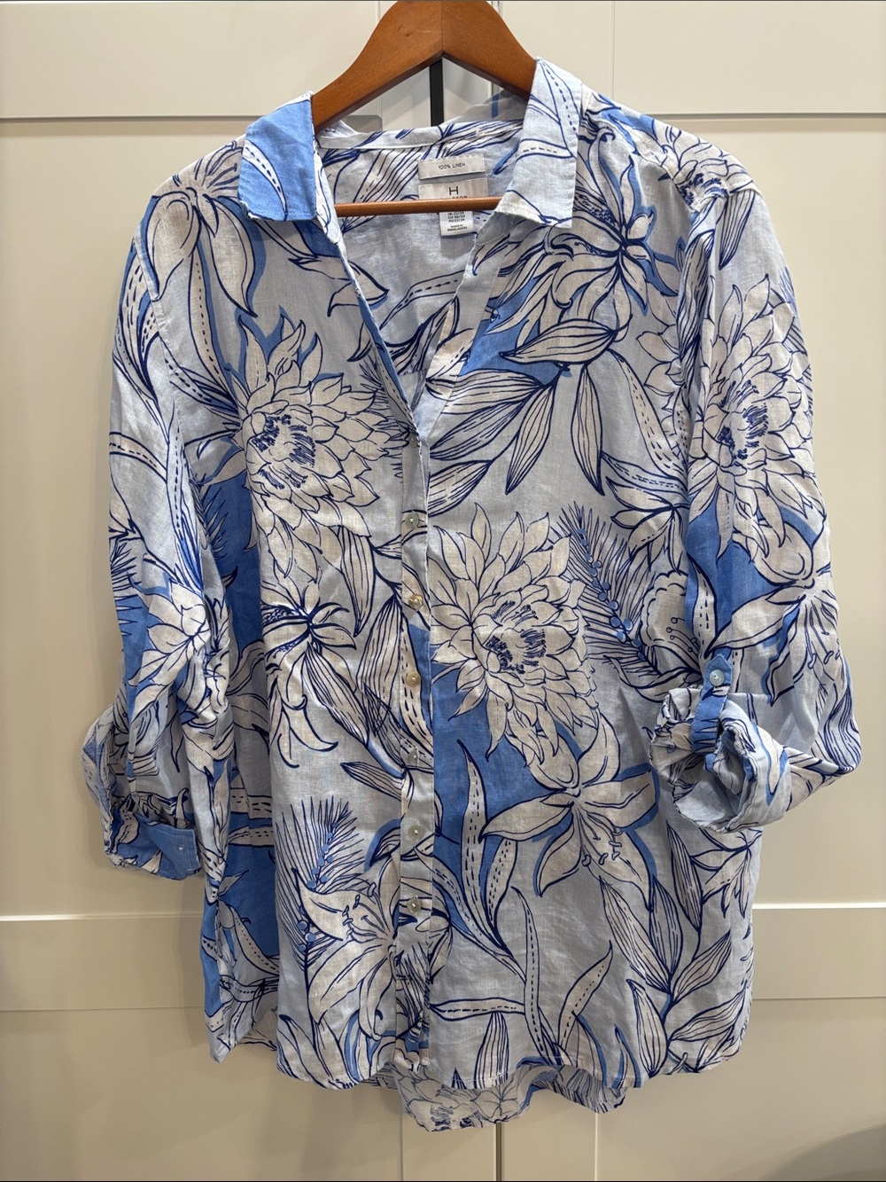 100% linen Halston Blue and White Floral Button-Down Shirt